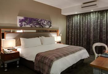 ANEW Hotel Hatfield Pretoria 4*