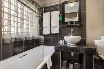 ANEW Hotel Hatfield Pretoria 4*