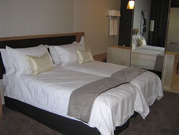 aha Gateway Hotel 3*