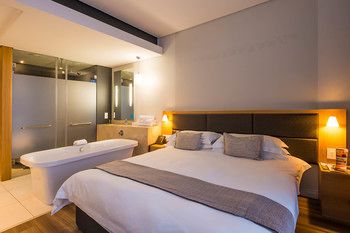aha Gateway Hotel 3*