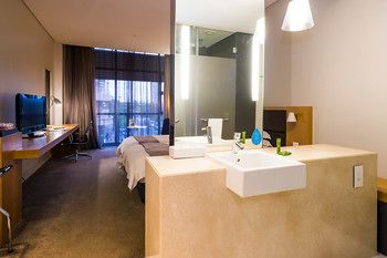 aha Gateway Hotel 3*