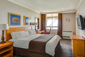 Protea Hotel by Marriott Karridene Beach 3*