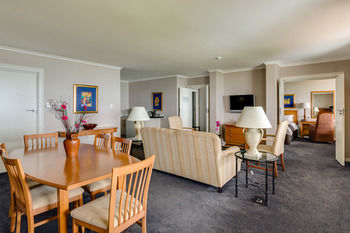 Protea Hotel by Marriott Karridene Beach 3*