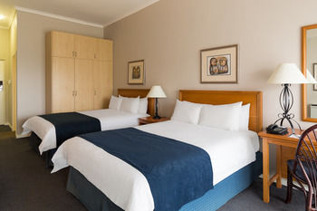 Protea Hotel by Marriott Karridene Beach 3*