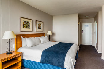 Protea Hotel by Marriott Karridene Beach 3*