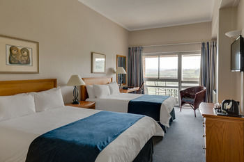 Protea Hotel by Marriott Karridene Beach 3*