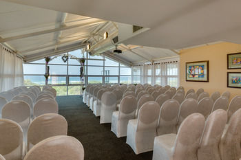 Protea Hotel by Marriott Karridene Beach 3*