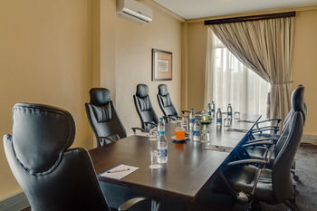Protea Hotel by Marriott Karridene Beach 3*