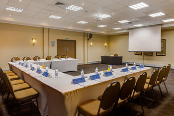 Protea Hotel by Marriott Karridene Beach 3*