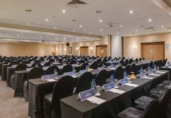 Protea Hotel by Marriott Karridene Beach 3*