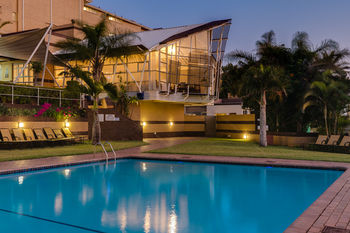 Protea Hotel by Marriott Karridene Beach 3*