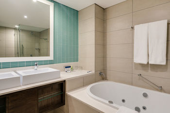 Protea Hotel by Marriott Karridene Beach 3*
