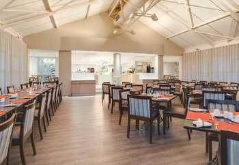 Protea Hotel by Marriott Karridene Beach 3*