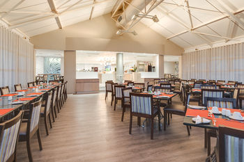 Protea Hotel by Marriott Karridene Beach 3*