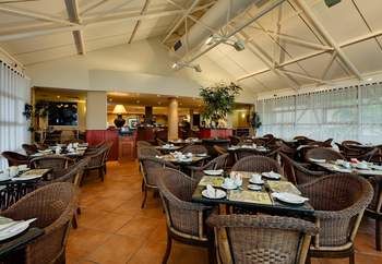 Protea Hotel by Marriott Karridene Beach 3*