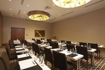 Radisson Blu Gautrain Hotel 4*