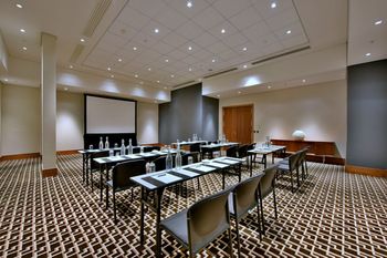 Radisson Blu Gautrain Hotel 4*