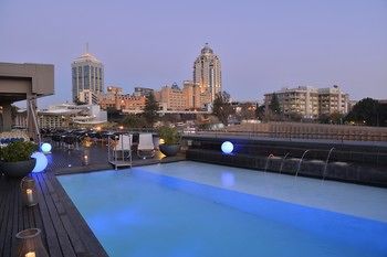 Radisson Blu Gautrain Hotel 4*