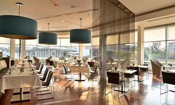 Radisson Blu Gautrain Hotel 4*