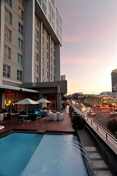 Radisson Blu Gautrain Hotel 4*