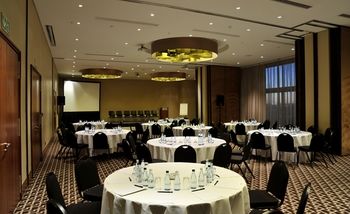 Radisson Blu Gautrain Hotel 4*