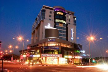Radisson Blu Gautrain Hotel 4*
