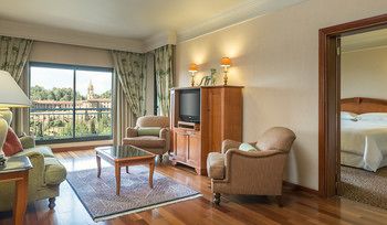 CT Hotel 5*
