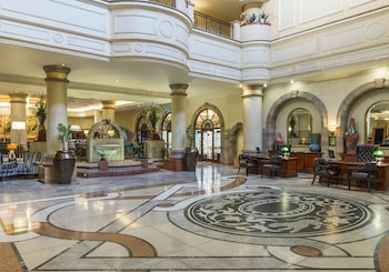 CT Hotel 5*