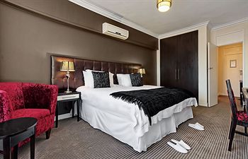 Ascot Boutique Hotel 4*