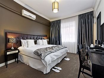 Ascot Boutique Hotel 4*