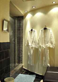 Ascot Boutique Hotel 4*