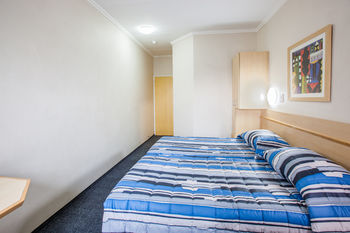 Road Lodge Centurion 1*