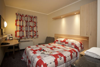 Road Lodge Carnival City 1*