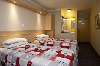 Road Lodge Carnival City 1*