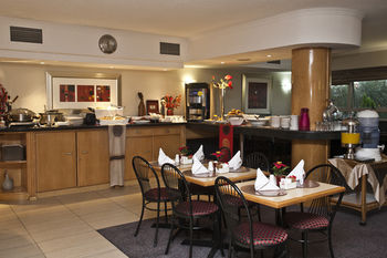 Road Lodge Carnival City 1*