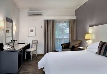 Protea Hotel by Marriott Midrand 4*