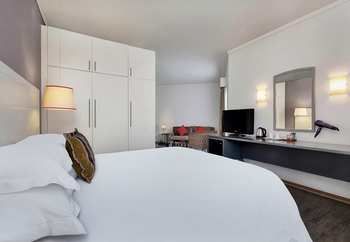 Protea Hotel by Marriott Midrand 4*