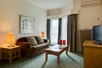 Protea Hotel by Marriott Midrand 4*