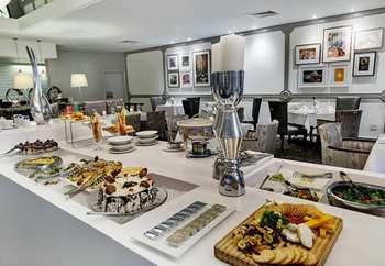 Protea Hotel by Marriott Midrand 4*