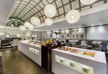 Protea Hotel by Marriott Midrand 4*