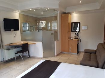 Europrime Hotels Airport 3*