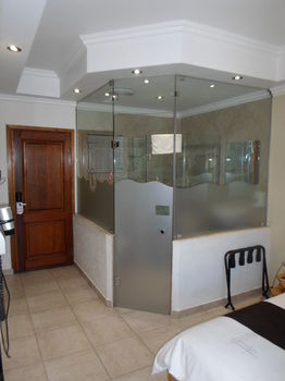 Europrime Hotels Airport 3*