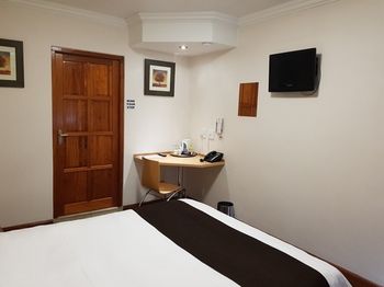 Europrime Hotels Airport 3*