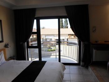 Europrime Hotels Airport 3*