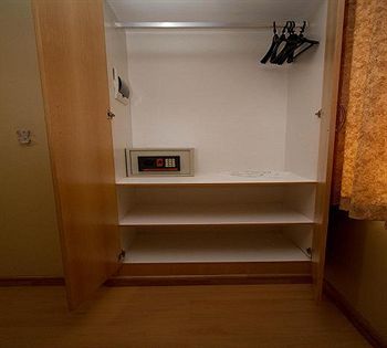 Europrime Hotels Airport 3*