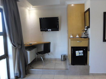 Europrime Hotels Airport 3*