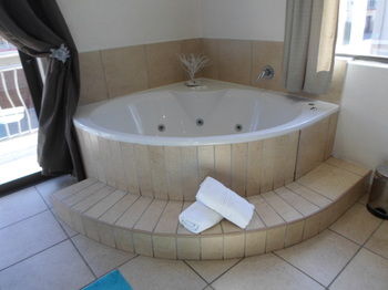 Europrime Hotels Airport 3*
