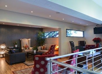 Protea Hotel by Marriott Pretoria Hatfield 3*