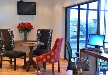 Protea Hotel by Marriott Pretoria Hatfield 3*