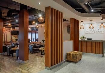 Protea Hotel by Marriott Pretoria Hatfield 3*